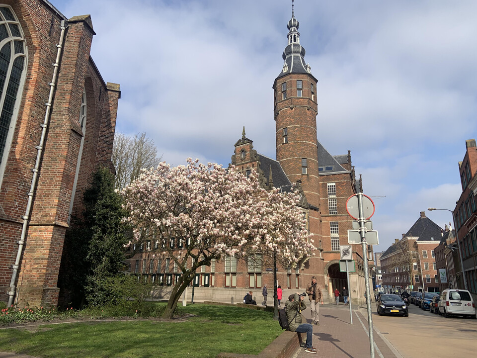 Buiten het Provinciehuis 'een nieuwe lente in 2023'